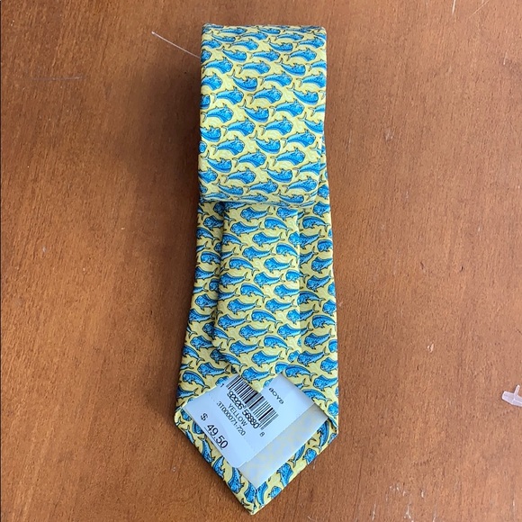 Vineyard Vines Other - NWT Vineyard Vines Mahi silk tie